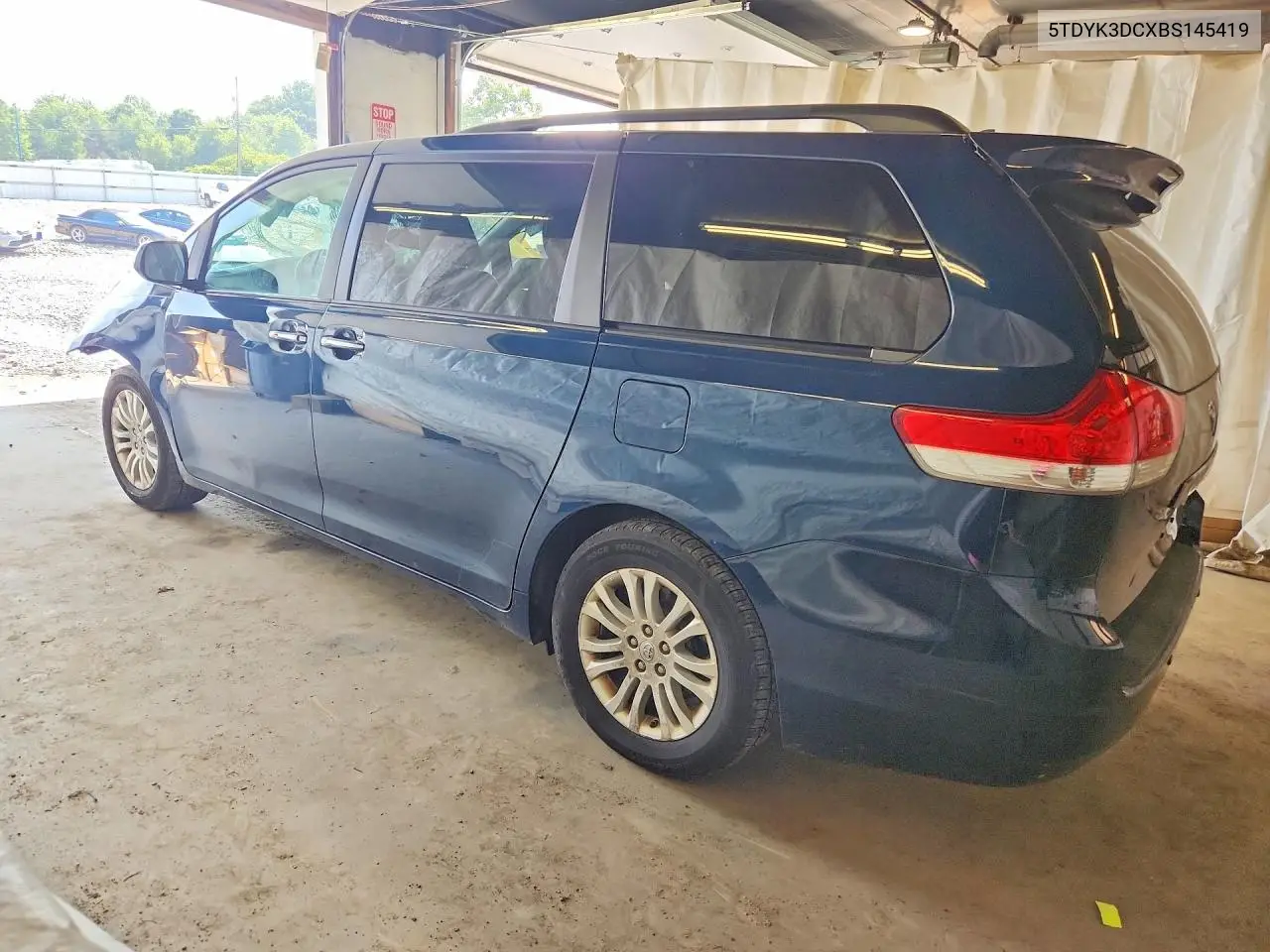 2011 Toyota Sienna Xle 8-Passenger VIN: 5TDYK3DCXBS145419 Lot: 61145656
