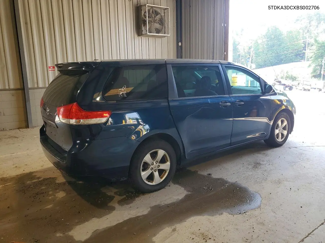 2011 Toyota Sienna Base 7-Passenger VIN: 5TDKA3DCXBS002706 Lot: 61445156