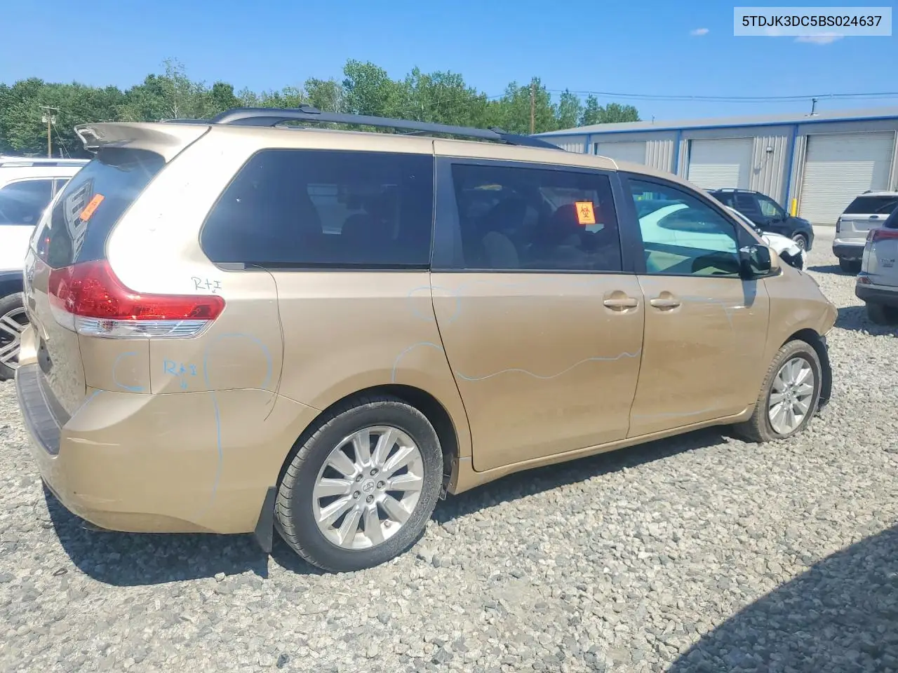 2011 Toyota Sienna Le VIN: 5TDJK3DC5BS024637 Lot: 61474386