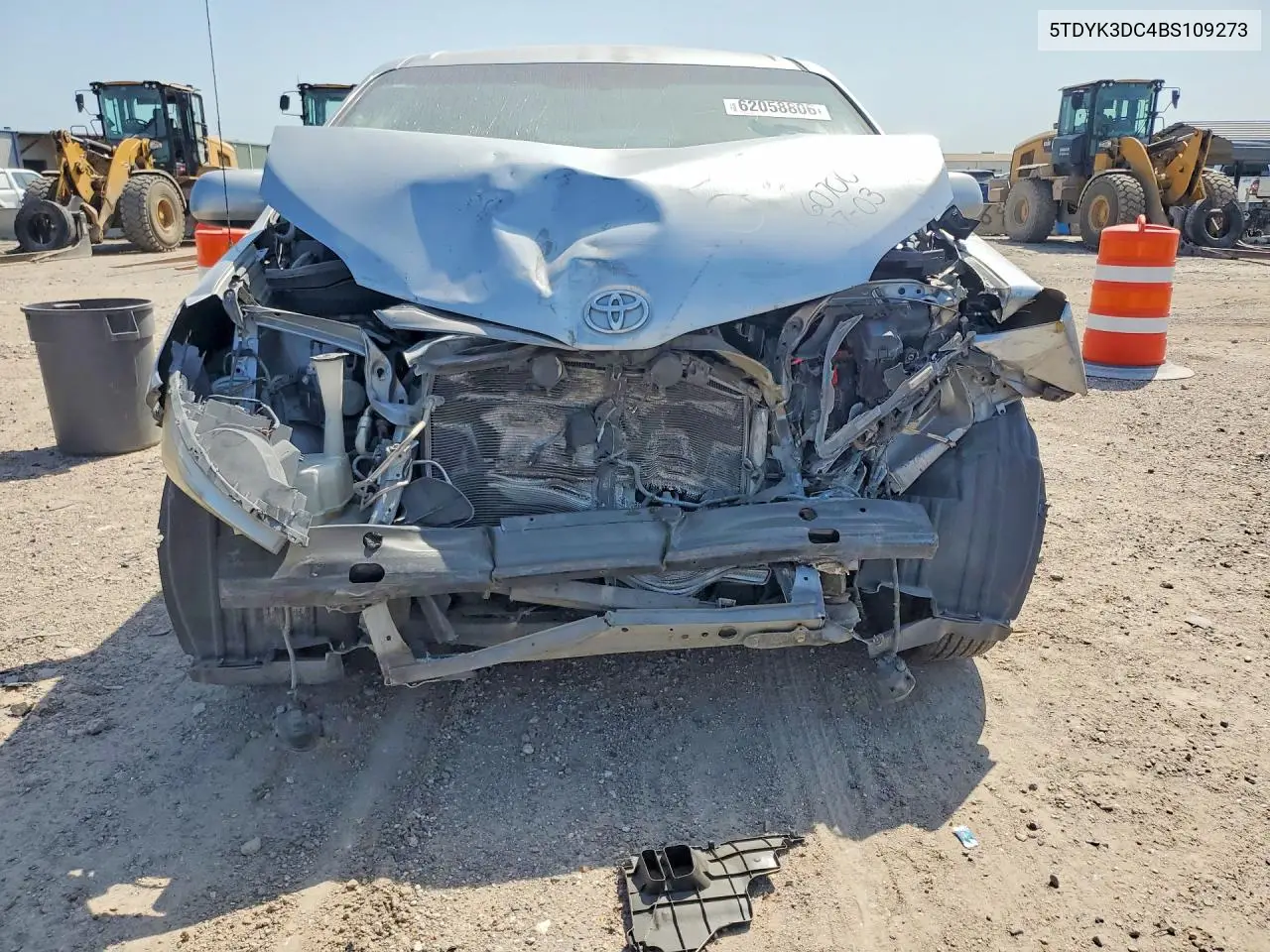 2011 Toyota Sienna Xle 8-Passenger VIN: 5TDYK3DC4BS109273 Lot: 62058806
