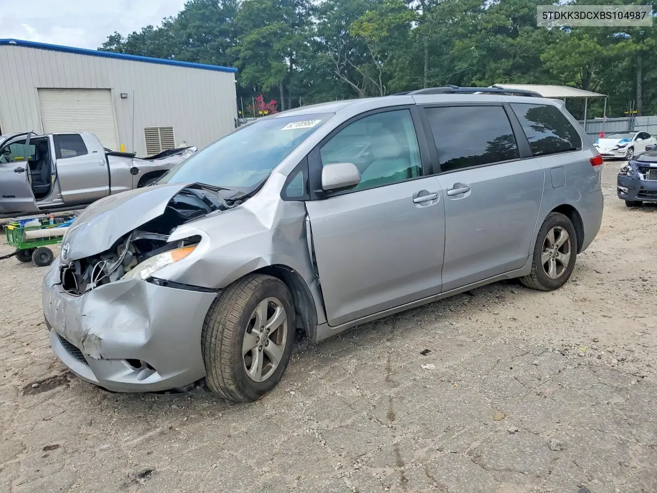 2011 Toyota Sienna Le VIN: 5TDKK3DCXBS104987 Lot: 62100966