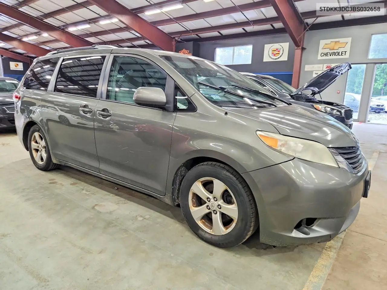 2011 Toyota Sienna Le VIN: 5TDKK3DC3BS032658 Lot: 62110476