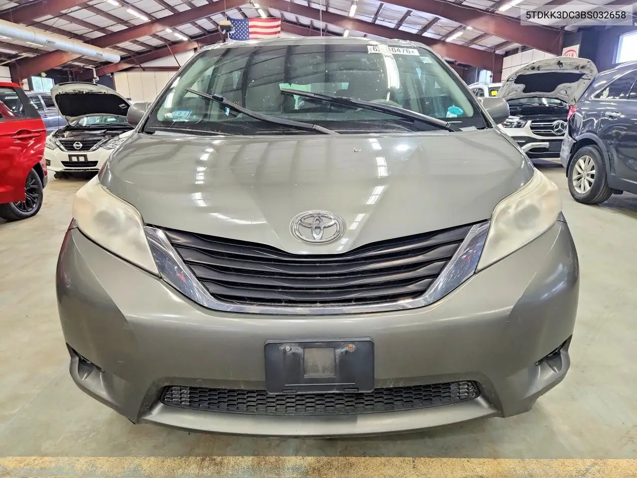 2011 Toyota Sienna Le VIN: 5TDKK3DC3BS032658 Lot: 62110476