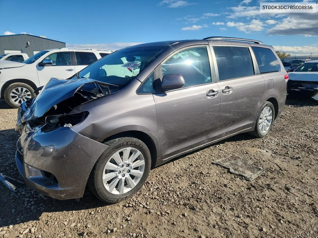 5TDDK3DC7BS008856 2011 Toyota Sienna Xle