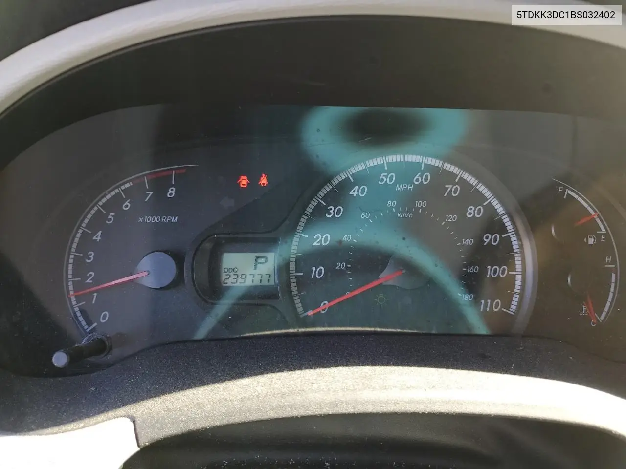 5TDKK3DC1BS032402 2011 Toyota Sienna Le
