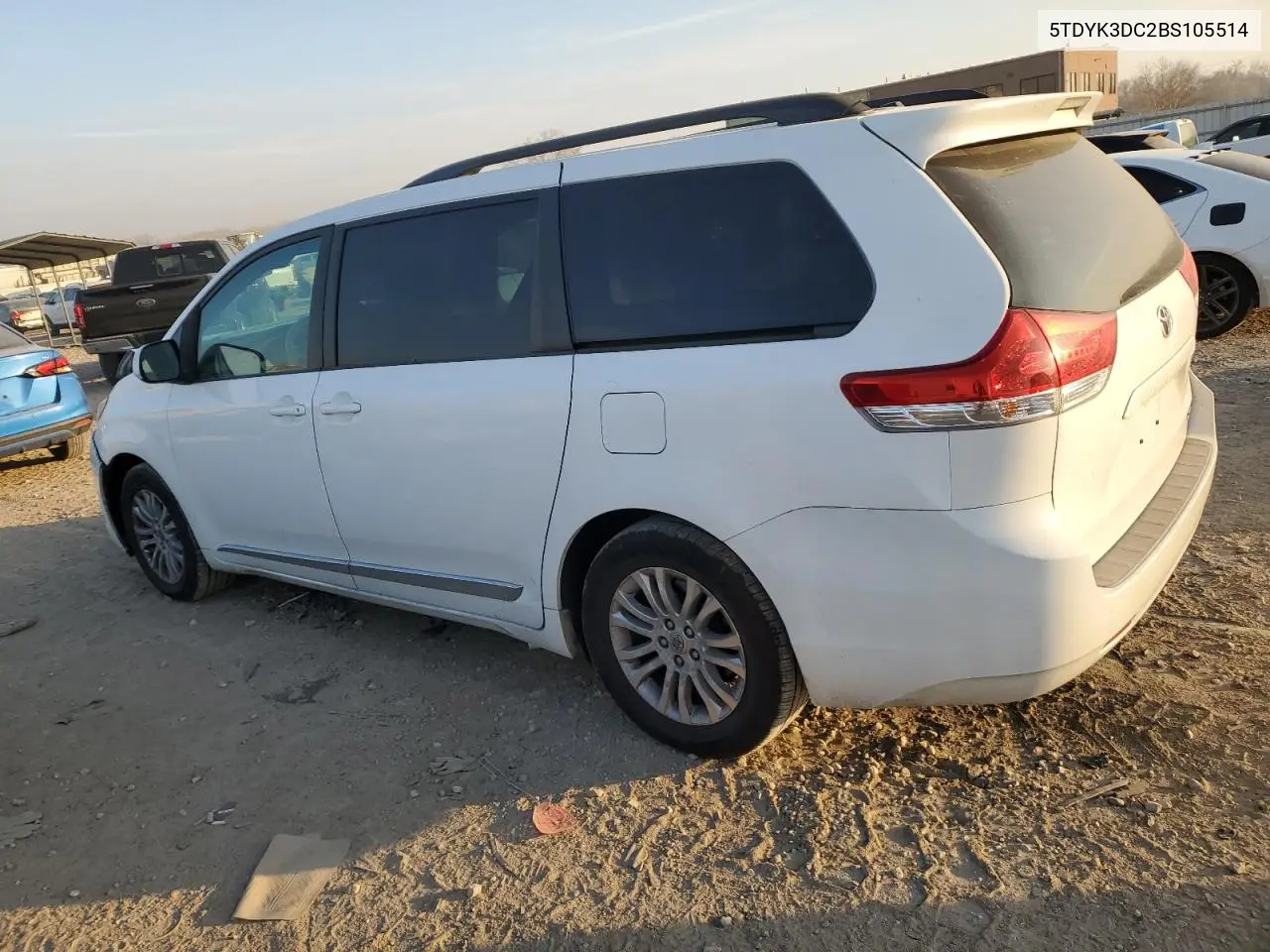 5TDYK3DC2BS105514 2011 Toyota Sienna Xle
