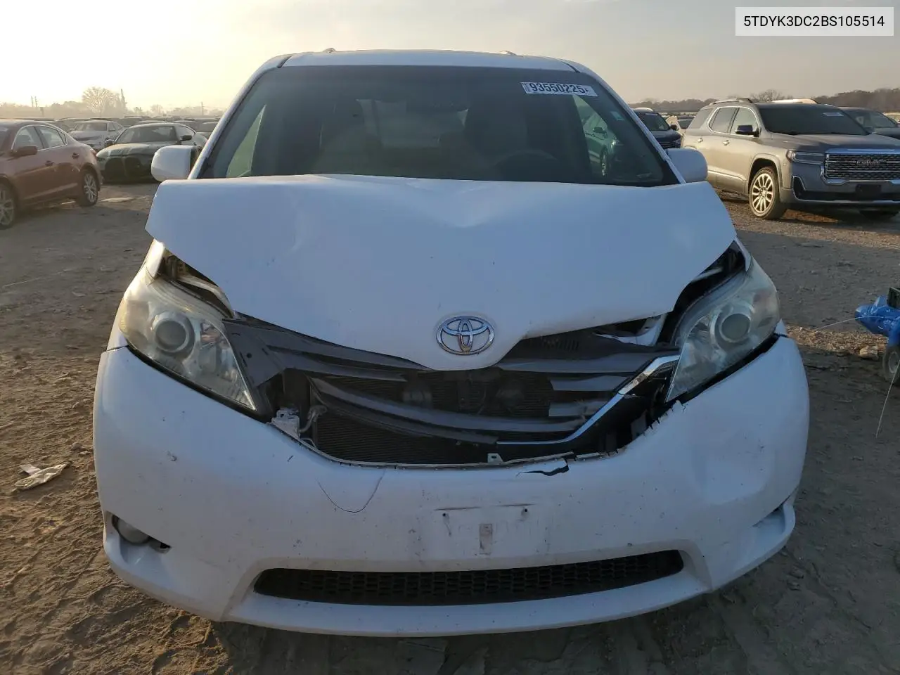 5TDYK3DC2BS105514 2011 Toyota Sienna Xle