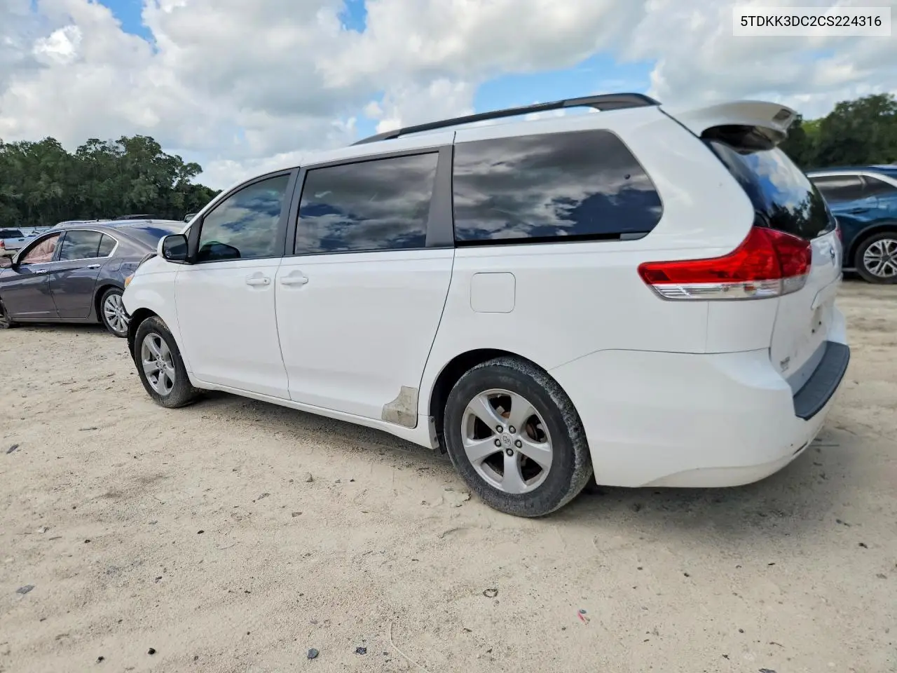 2012 Toyota Sienna Le VIN: 5TDKK3DC2CS224316 Lot: 61789396