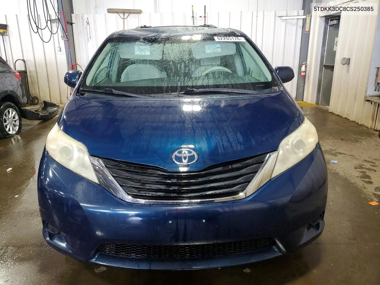 2012 Toyota Sienna Le VIN: 5TDKK3DC8CS250385 Lot: 62205176