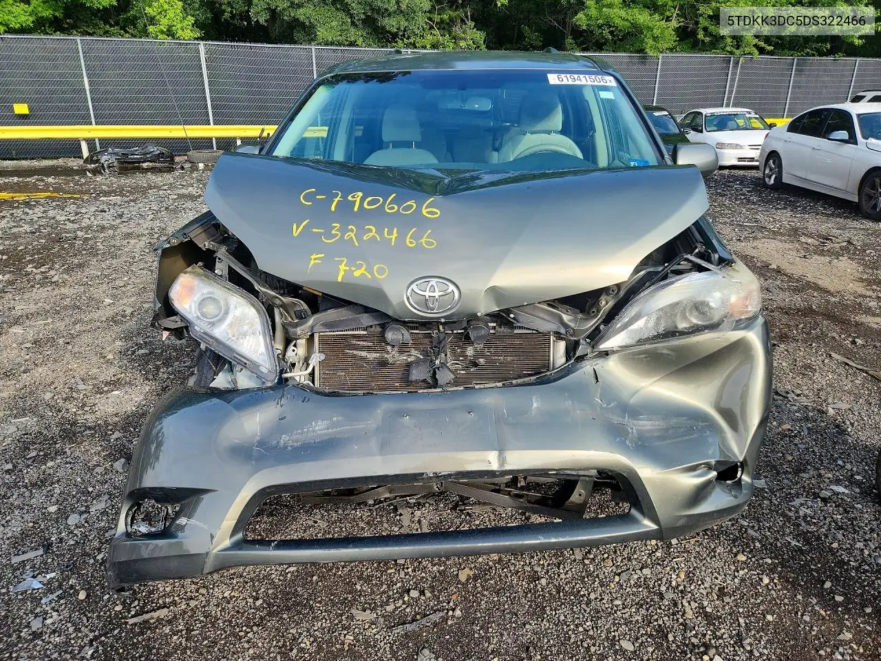 2013 Toyota Sienna Le VIN: 5TDKK3DC5DS322466 Lot: 61941506