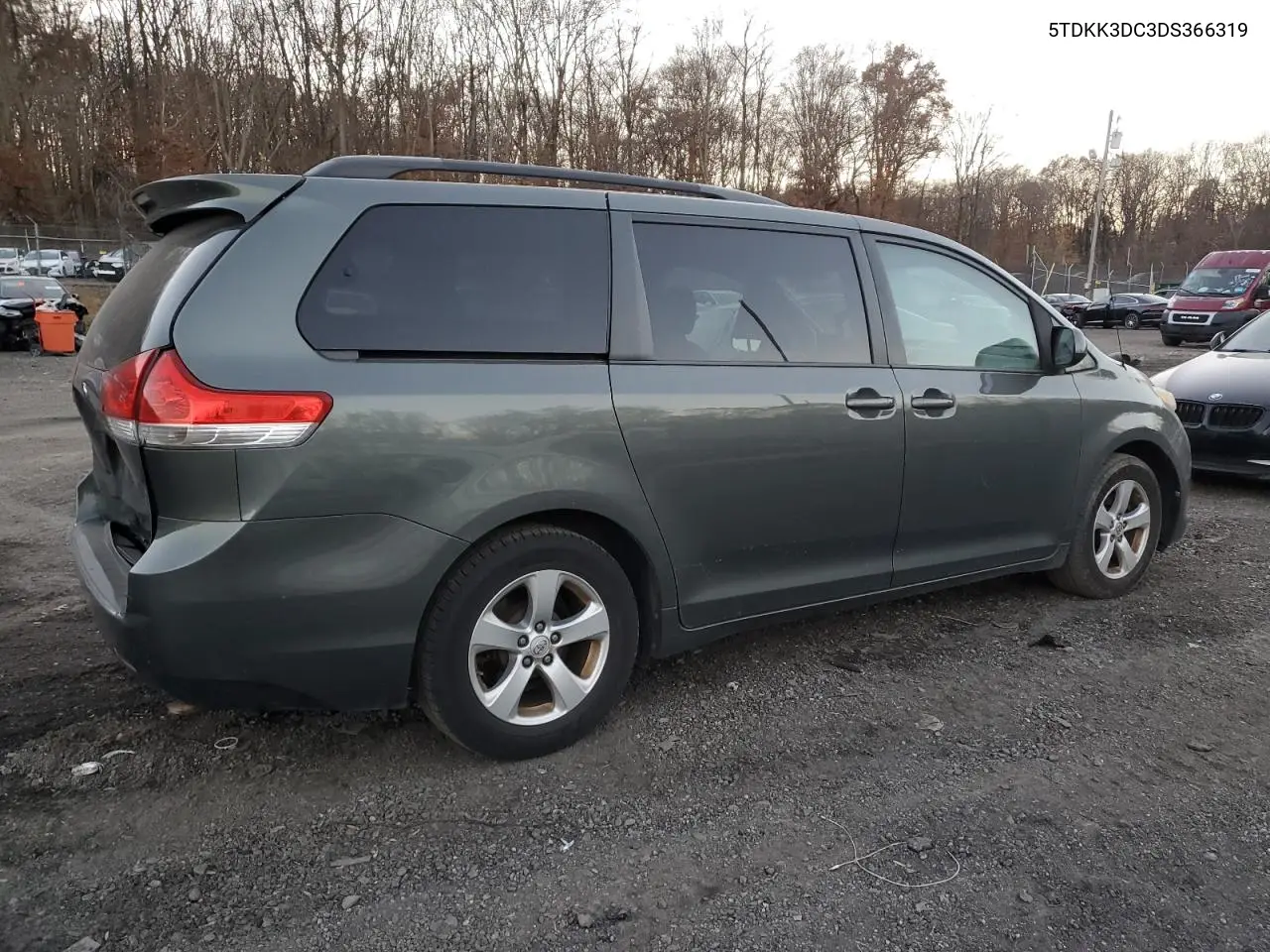 5TDKK3DC3DS366319 2013 Toyota Sienna