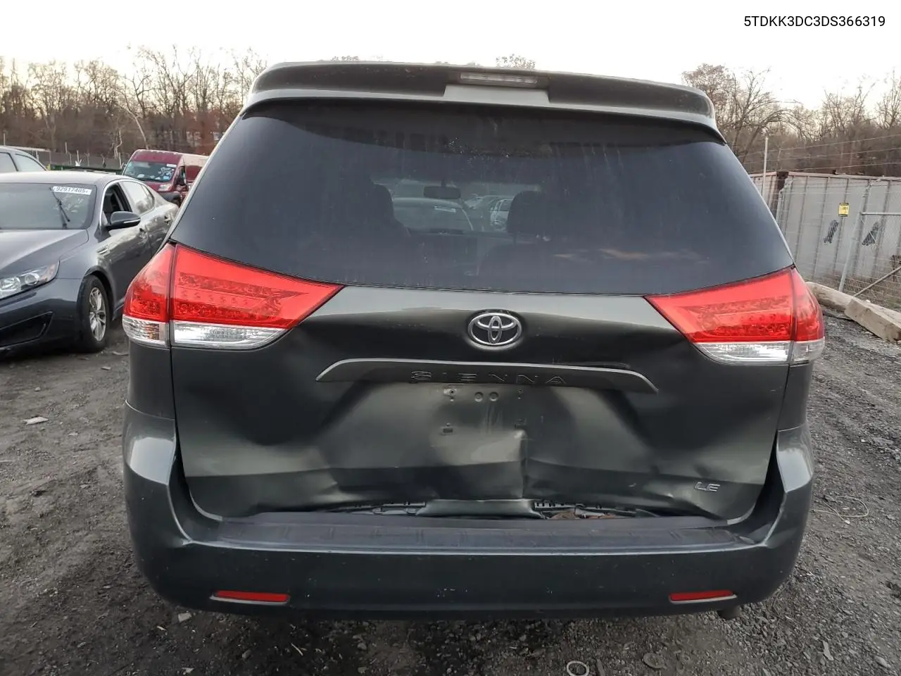 5TDKK3DC3DS366319 2013 Toyota Sienna