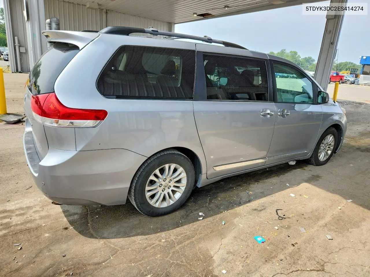 2014 Toyota Sienna Xle 8-Passenger VIN: 5TDYK3DC2ES414274 Lot: 60769536