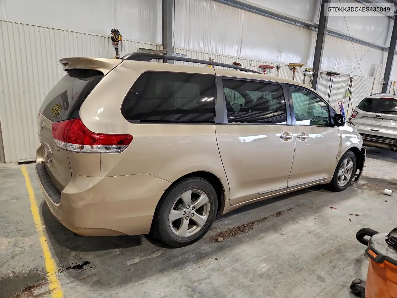 5TDKK3DC4ES435049 2014 Toyota Sienna Le