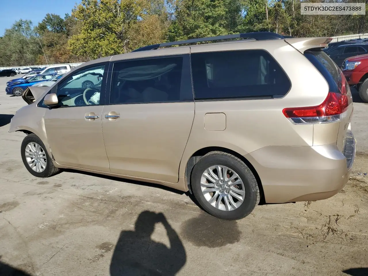 5TDYK3DC2ES473888 2014 Toyota Sienna Xle