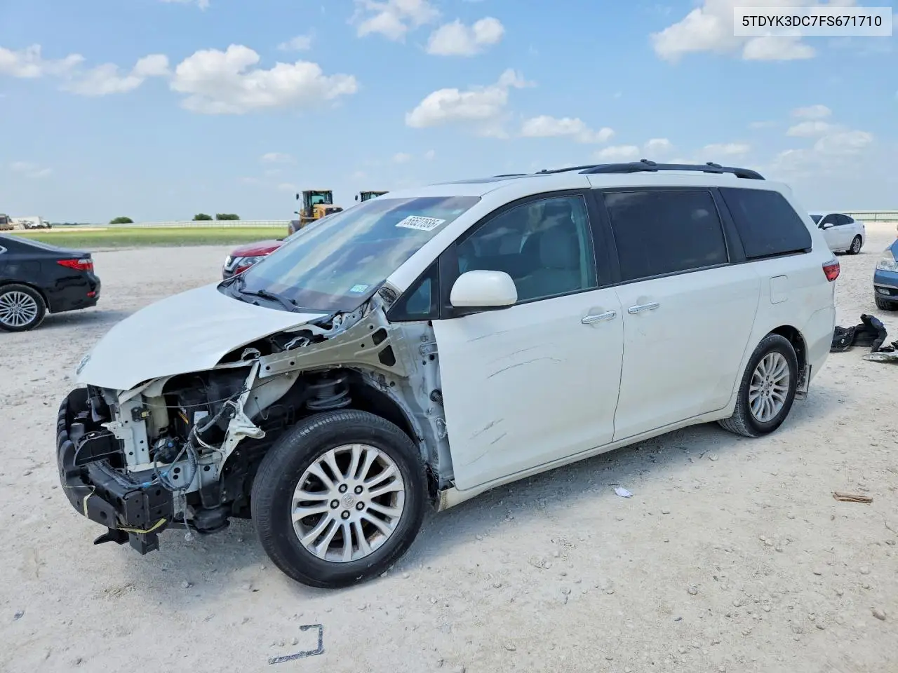 2015 Toyota Sienna Xle 8-Passenger VIN: 5TDYK3DC7FS671710 Lot: 56527686