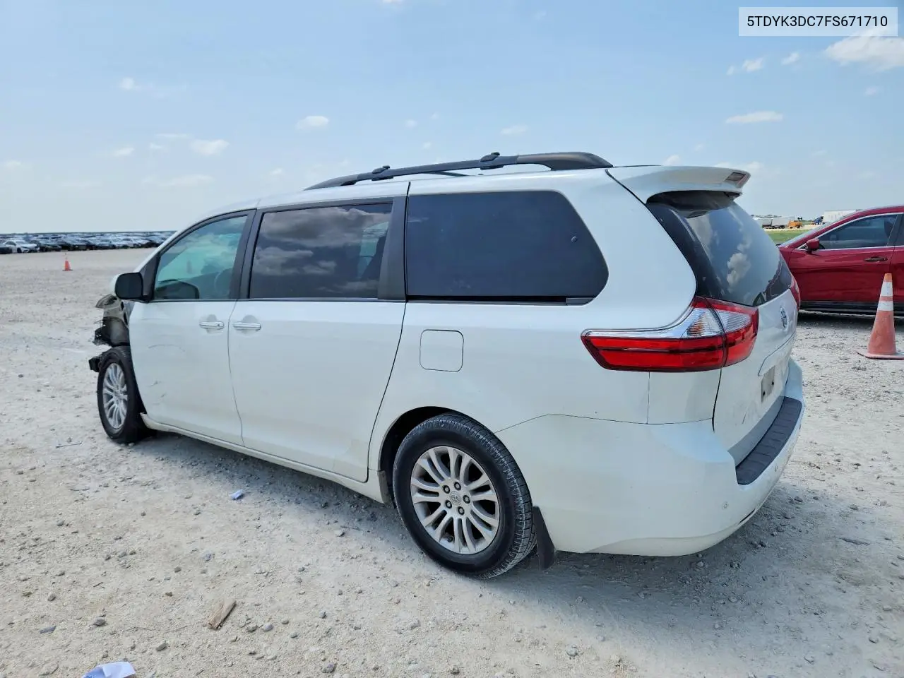 2015 Toyota Sienna Xle 8-Passenger VIN: 5TDYK3DC7FS671710 Lot: 56527686