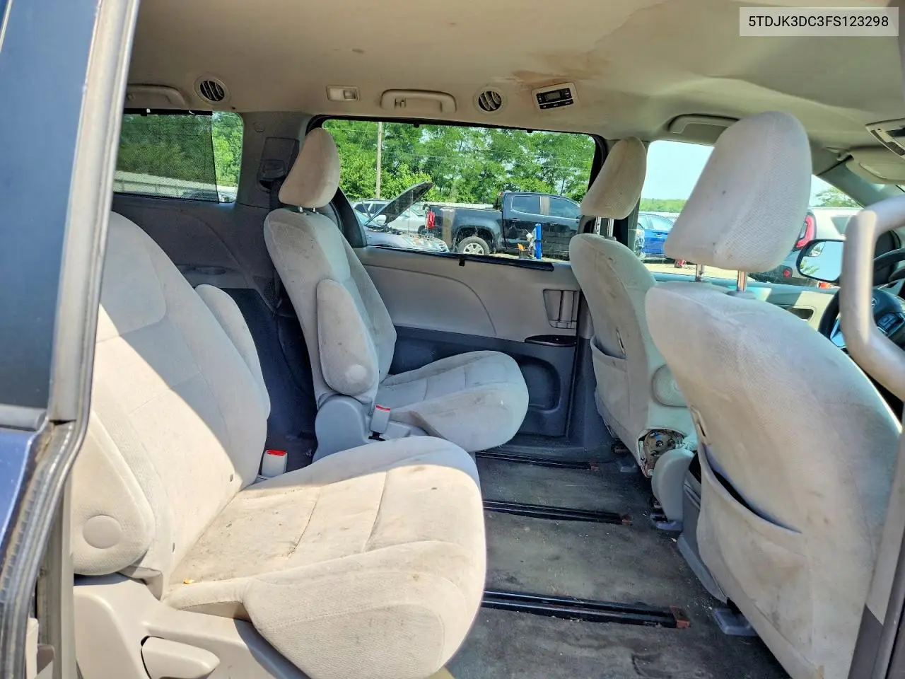 2015 Toyota Sienna Le VIN: 5TDJK3DC3FS123298 Lot: 60415116