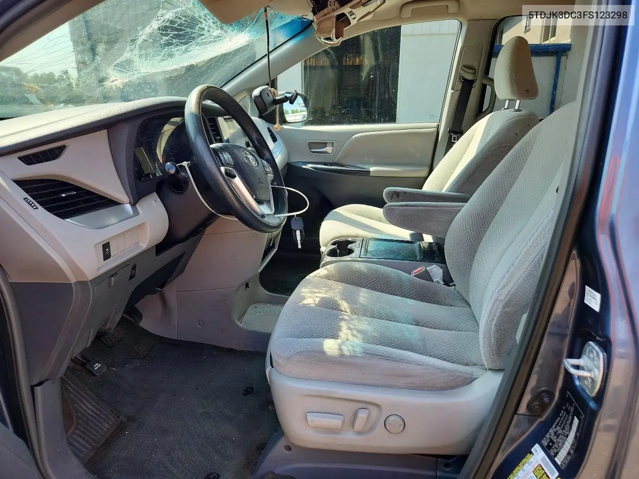2015 Toyota Sienna Le VIN: 5TDJK3DC3FS123298 Lot: 60415116