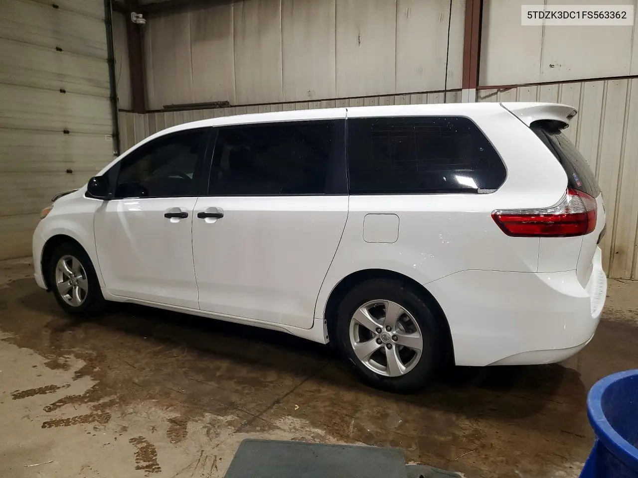 2015 Toyota Sienna L 7-Passenger VIN: 5TDZK3DC1FS563362 Lot: 61156756