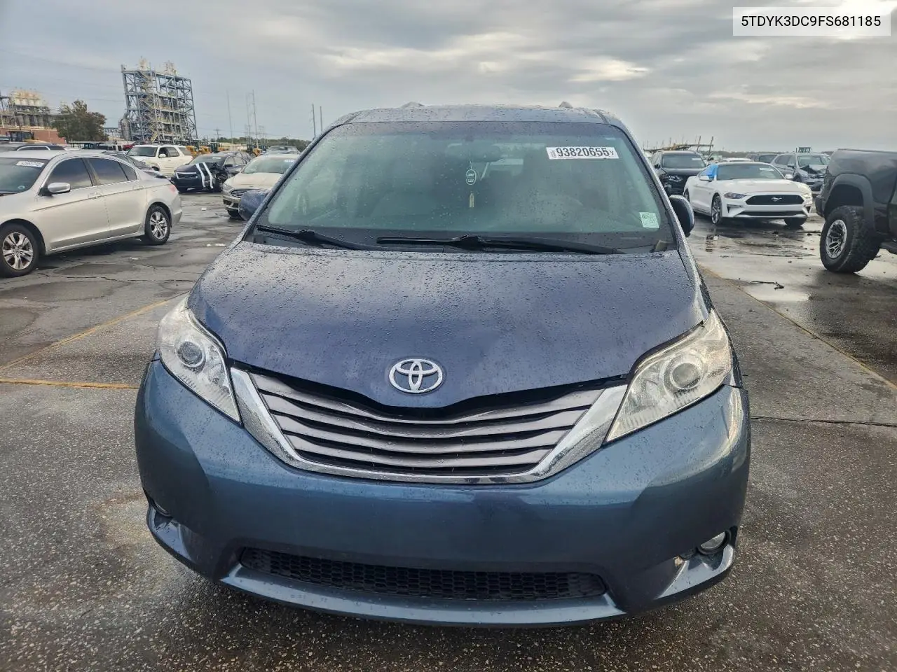 5TDYK3DC9FS681185 2015 Toyota Sienna Xle