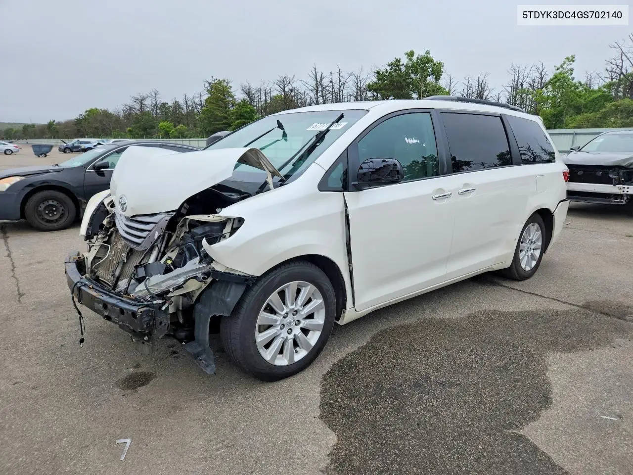 5TDYK3DC4GS702140 2016 Toyota Sienna Xle 8-Passenger