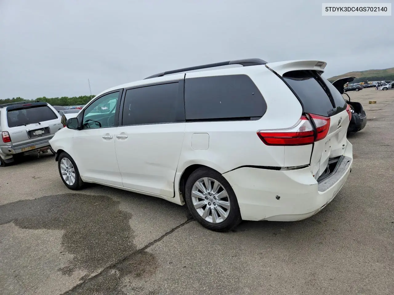 5TDYK3DC4GS702140 2016 Toyota Sienna Xle 8-Passenger