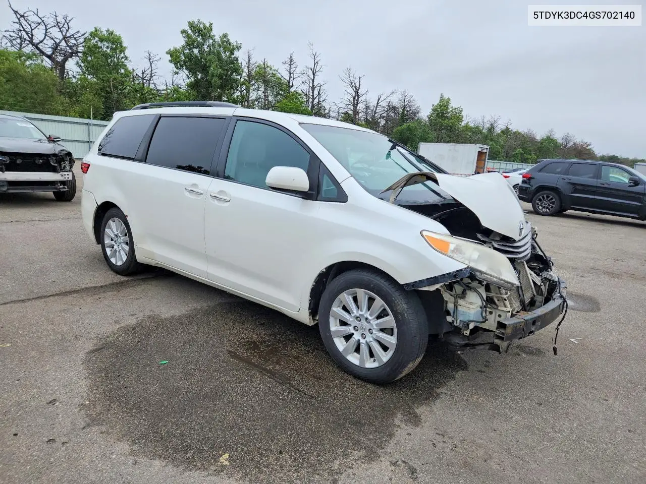 5TDYK3DC4GS702140 2016 Toyota Sienna Xle 8-Passenger