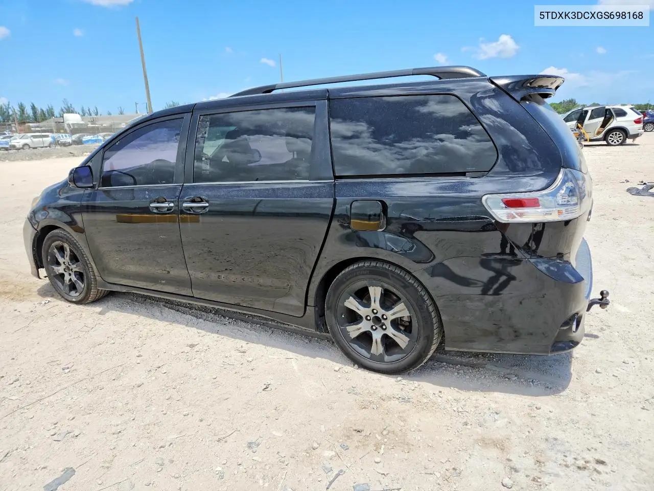 2016 Toyota Sienna Se VIN: 5TDXK3DCXGS698168 Lot: 62254286