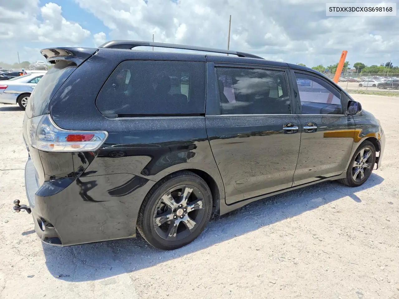 2016 Toyota Sienna Se VIN: 5TDXK3DCXGS698168 Lot: 62254286
