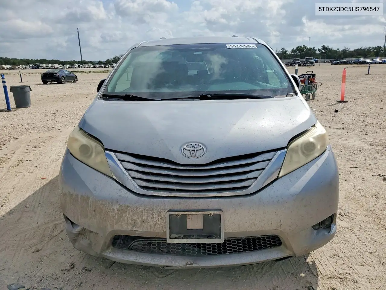 2017 Toyota Sienna Le VIN: 5TDKZ3DC5HS796547 Lot: 58238646