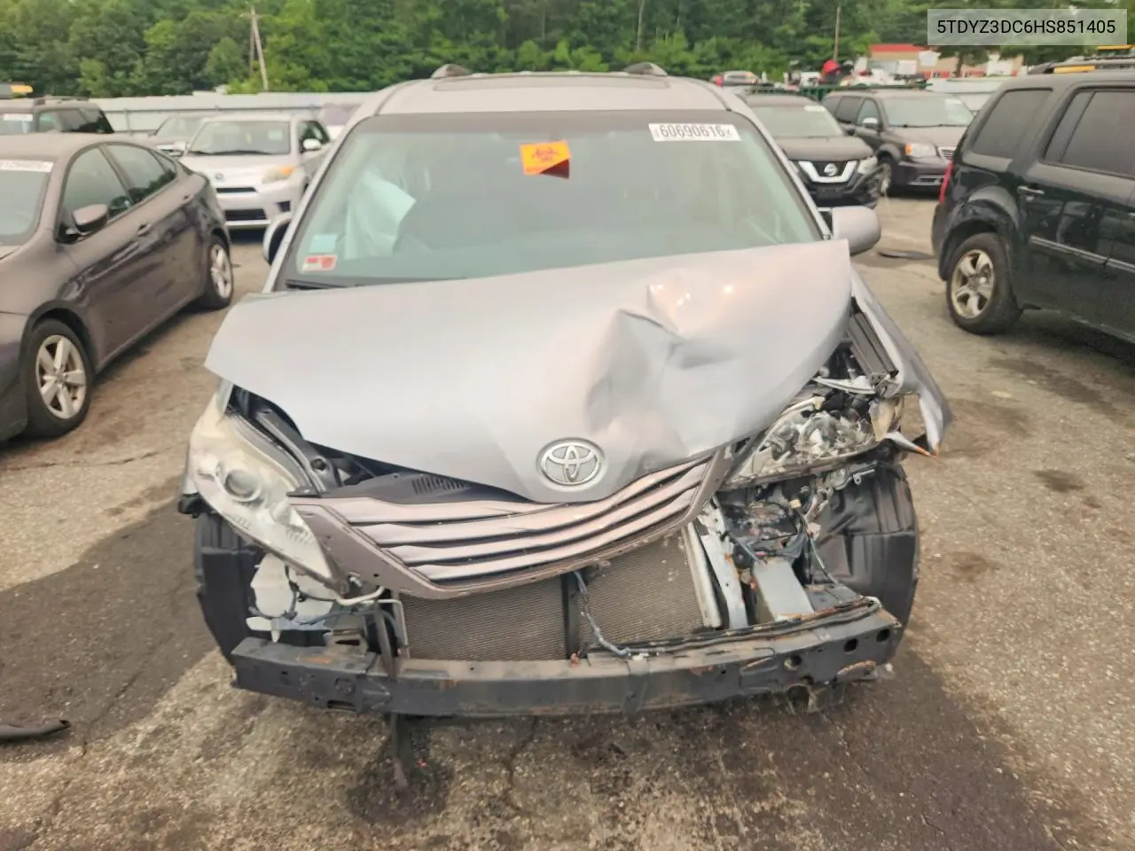 2017 Toyota Sienna Xle 8-Passenger VIN: 5TDYZ3DC6HS851405 Lot: 60690616