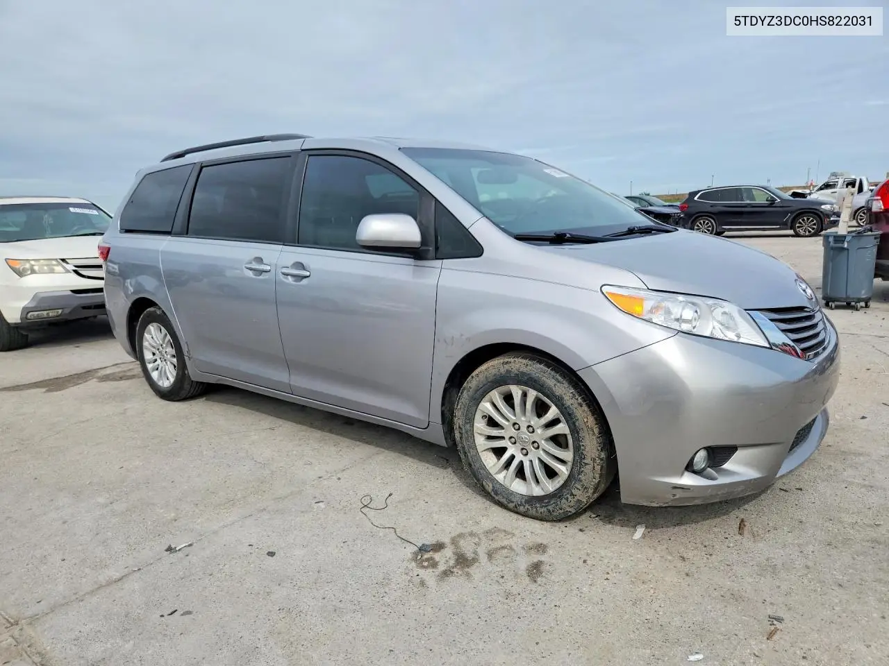 2017 Toyota Sienna Xle 8-Passenger VIN: 5TDYZ3DC0HS822031 Lot: 61188106