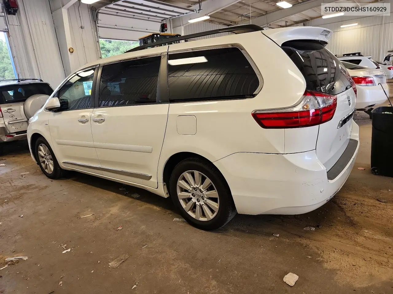 2017 Toyota Sienna Xle 7-Passenger VIN: 5TDDZ3DC5HS160929 Lot: 62038676