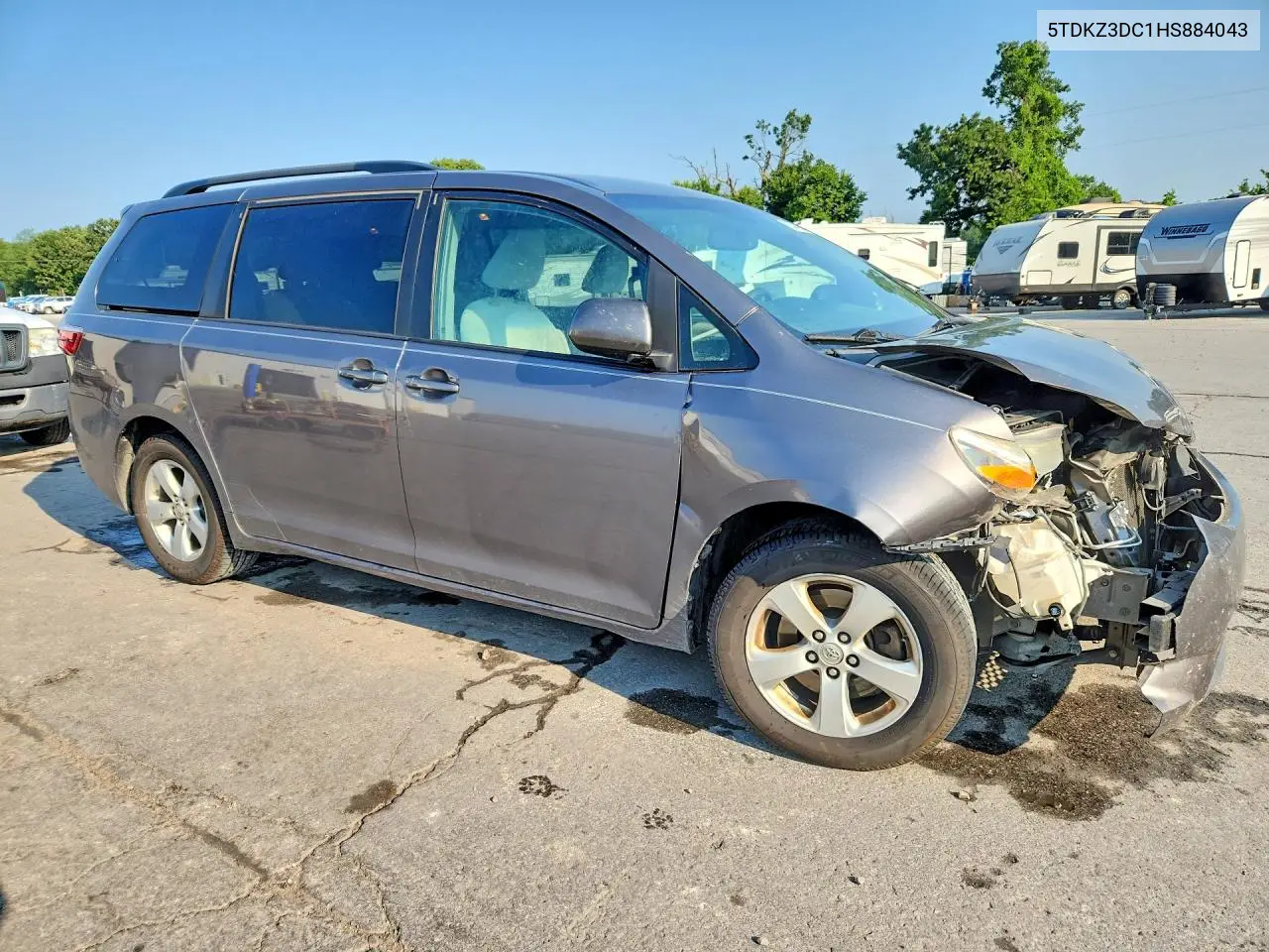 2017 Toyota Sienna Le VIN: 5TDKZ3DC1HS884043 Lot: 62049066