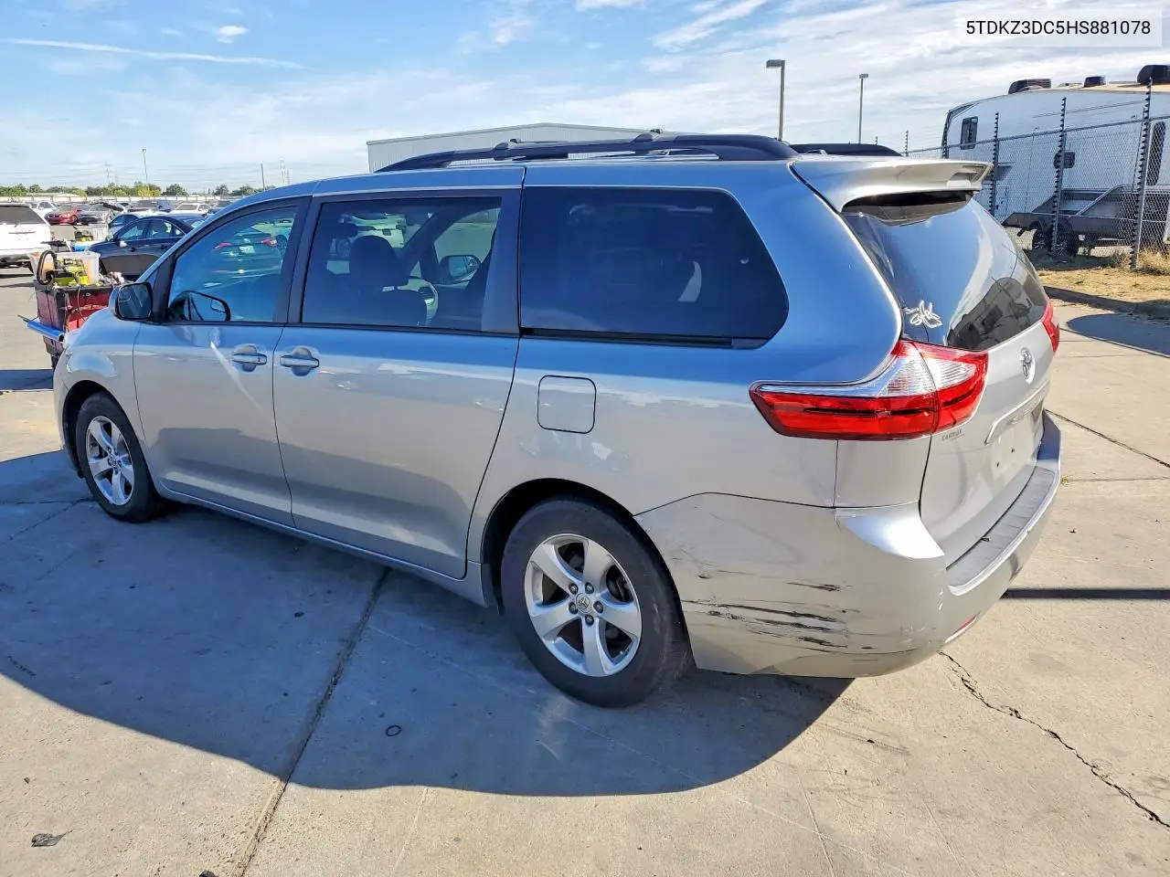 2017 Toyota Sienna Le VIN: 5TDKZ3DC5HS881078 Lot: 62110486