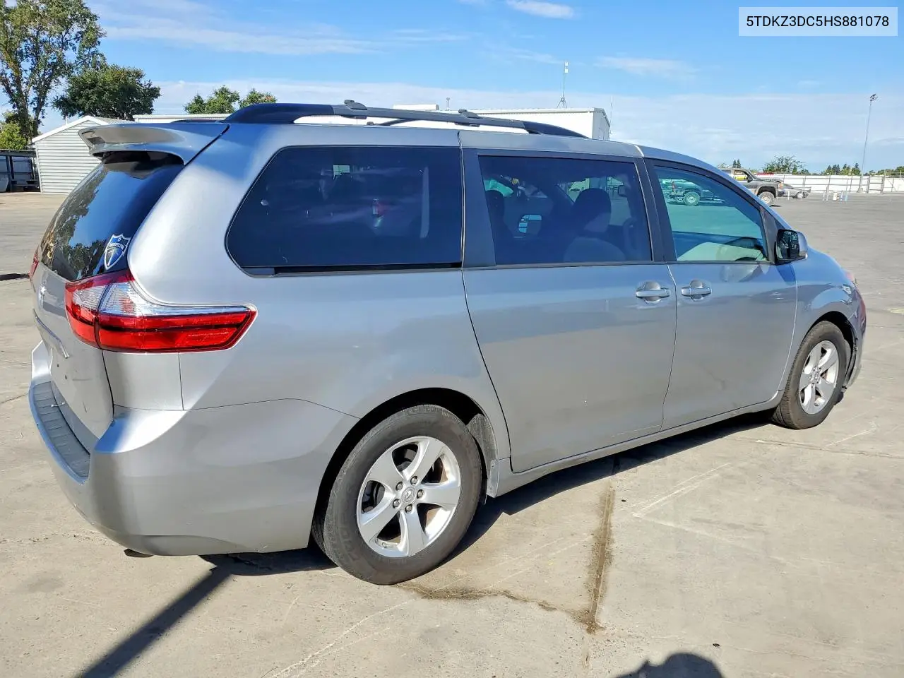 2017 Toyota Sienna Le VIN: 5TDKZ3DC5HS881078 Lot: 62110486