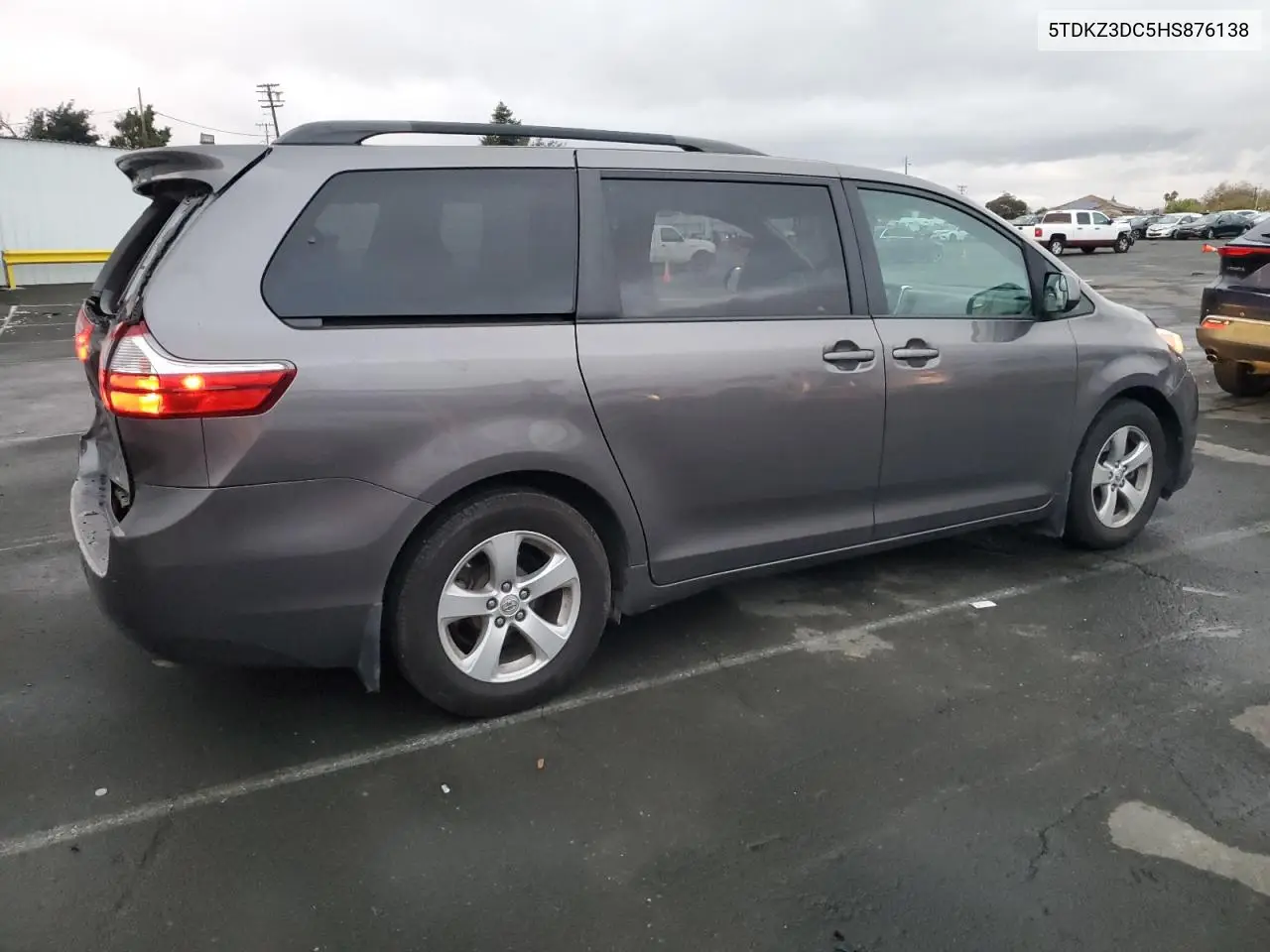 5TDKZ3DC5HS876138 2017 Toyota Sienna Le