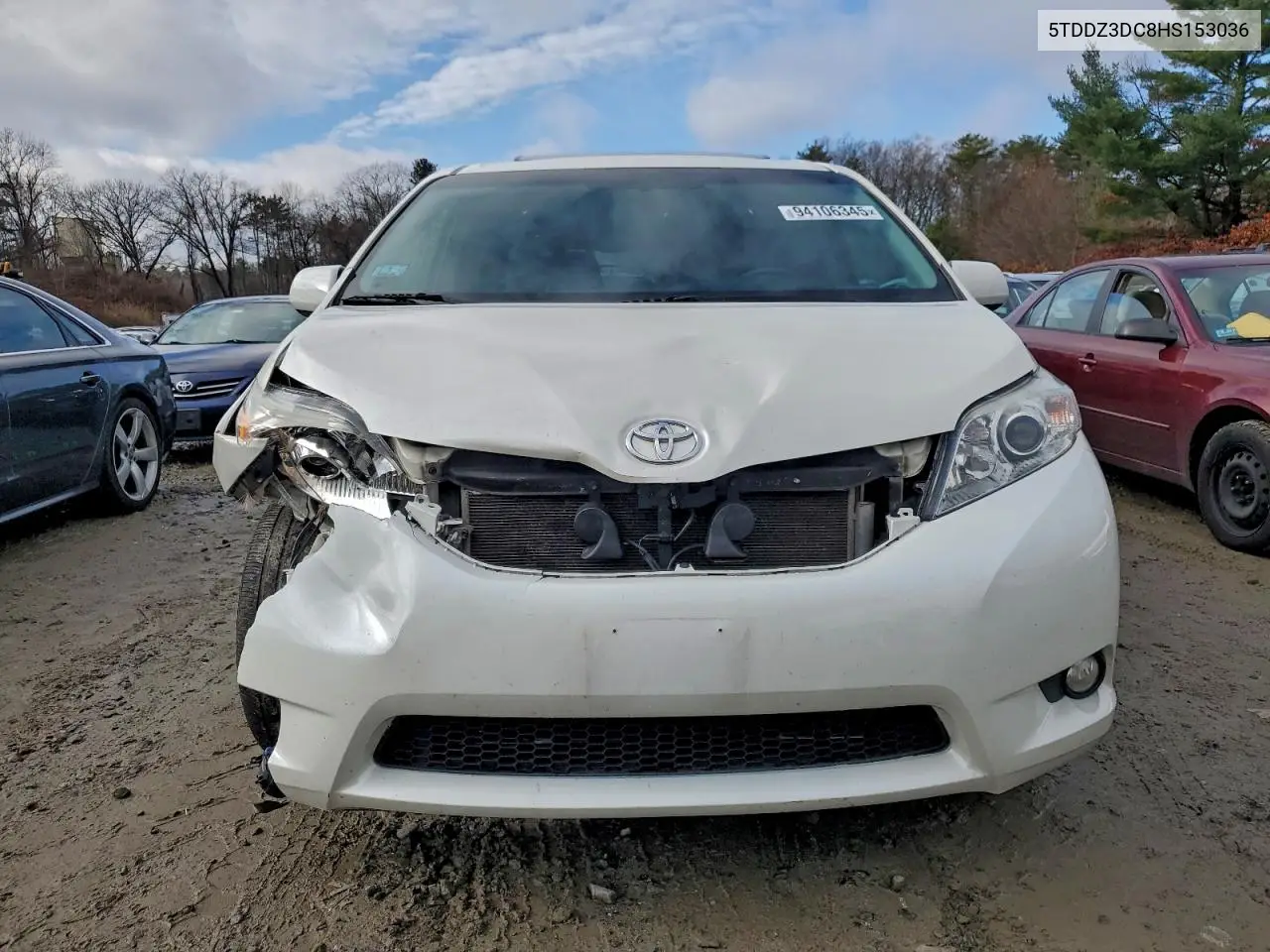 5TDDZ3DC8HS153036 2017 Toyota Sienna Xle 7-Passenger