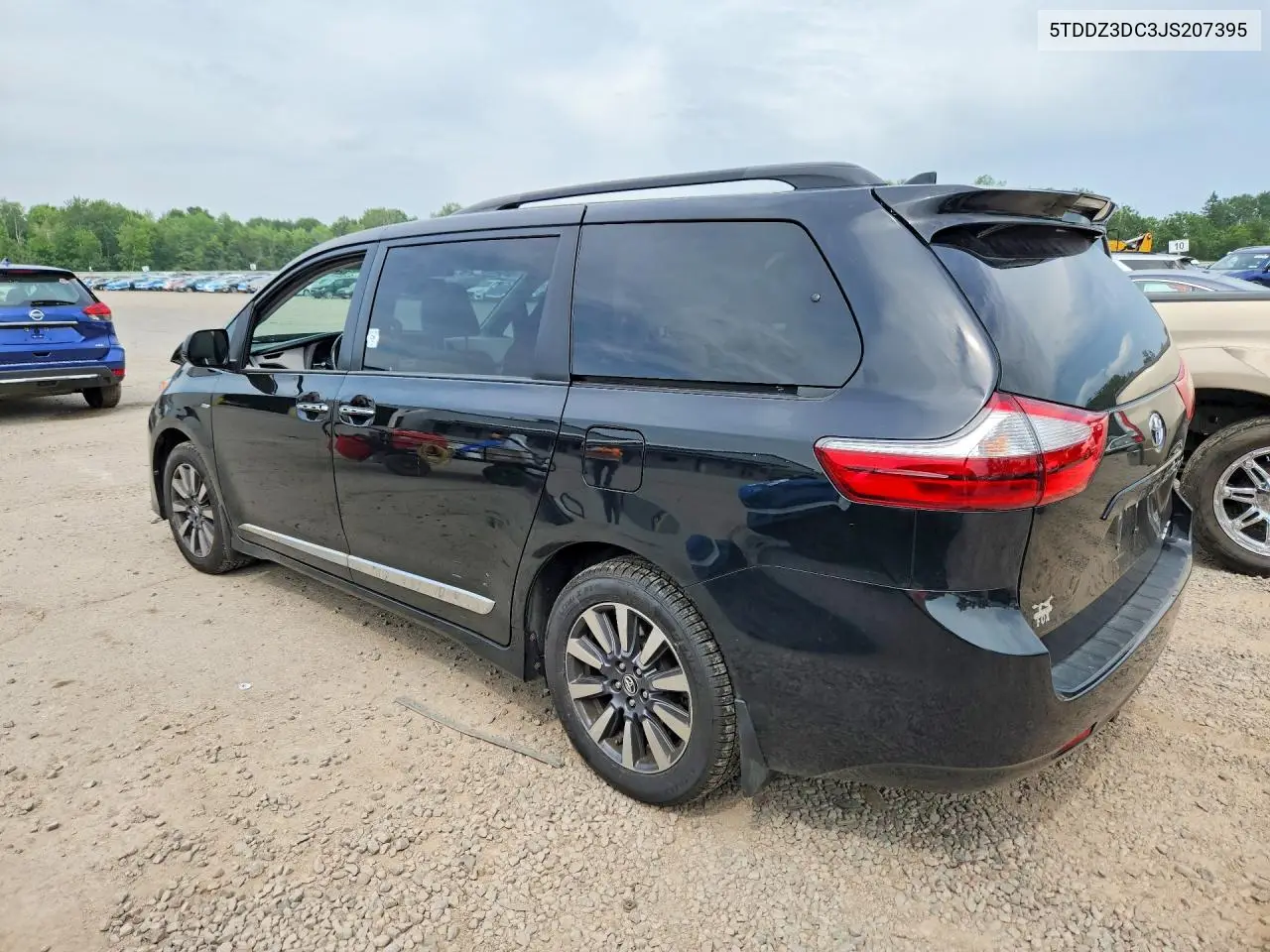 2018 Toyota Sienna Xle 7-Passenger VIN: 5TDDZ3DC3JS207395 Lot: 62054656