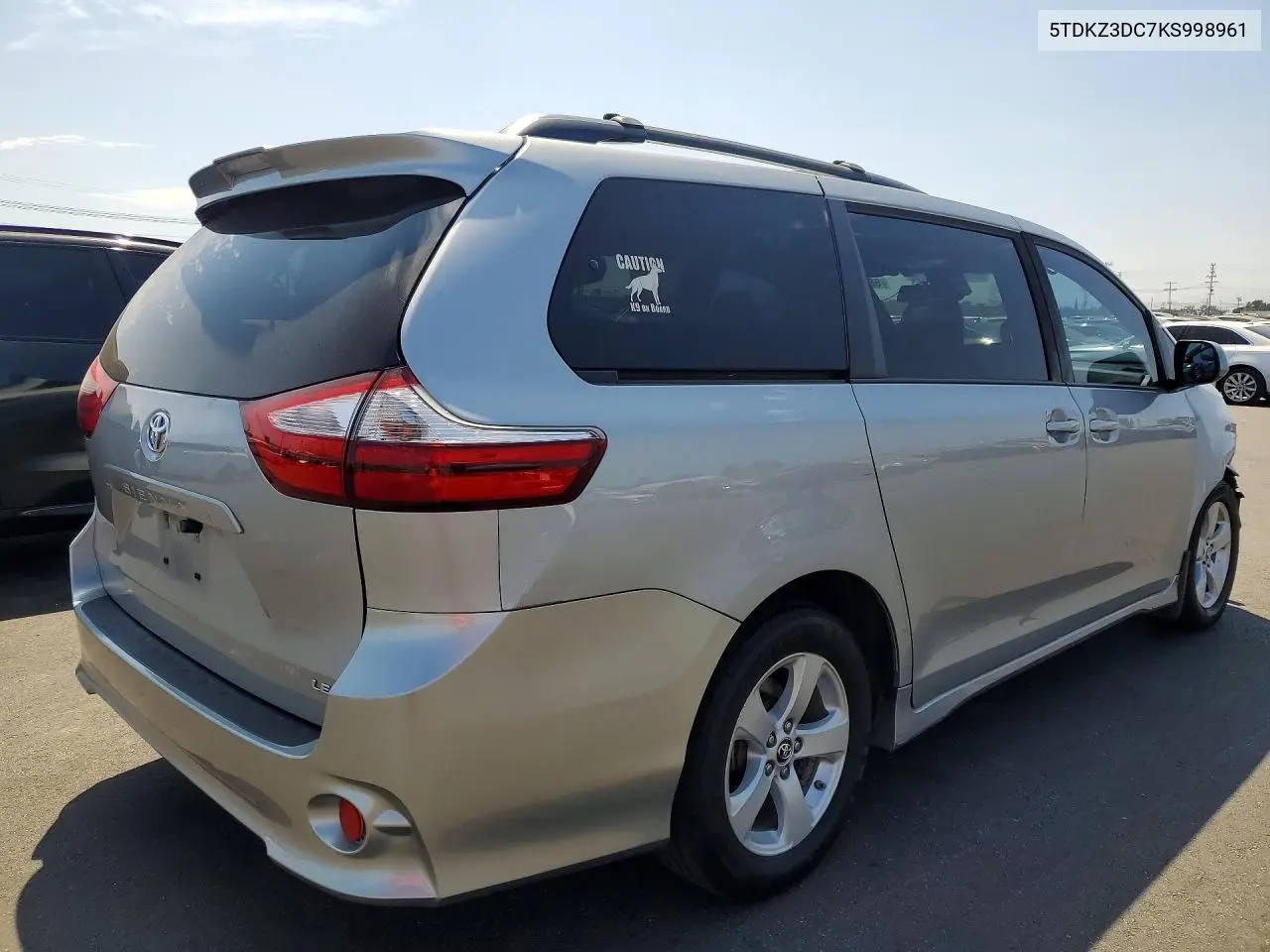 2019 Toyota Sienna Le VIN: 5TDKZ3DC7KS998961 Lot: 58434036