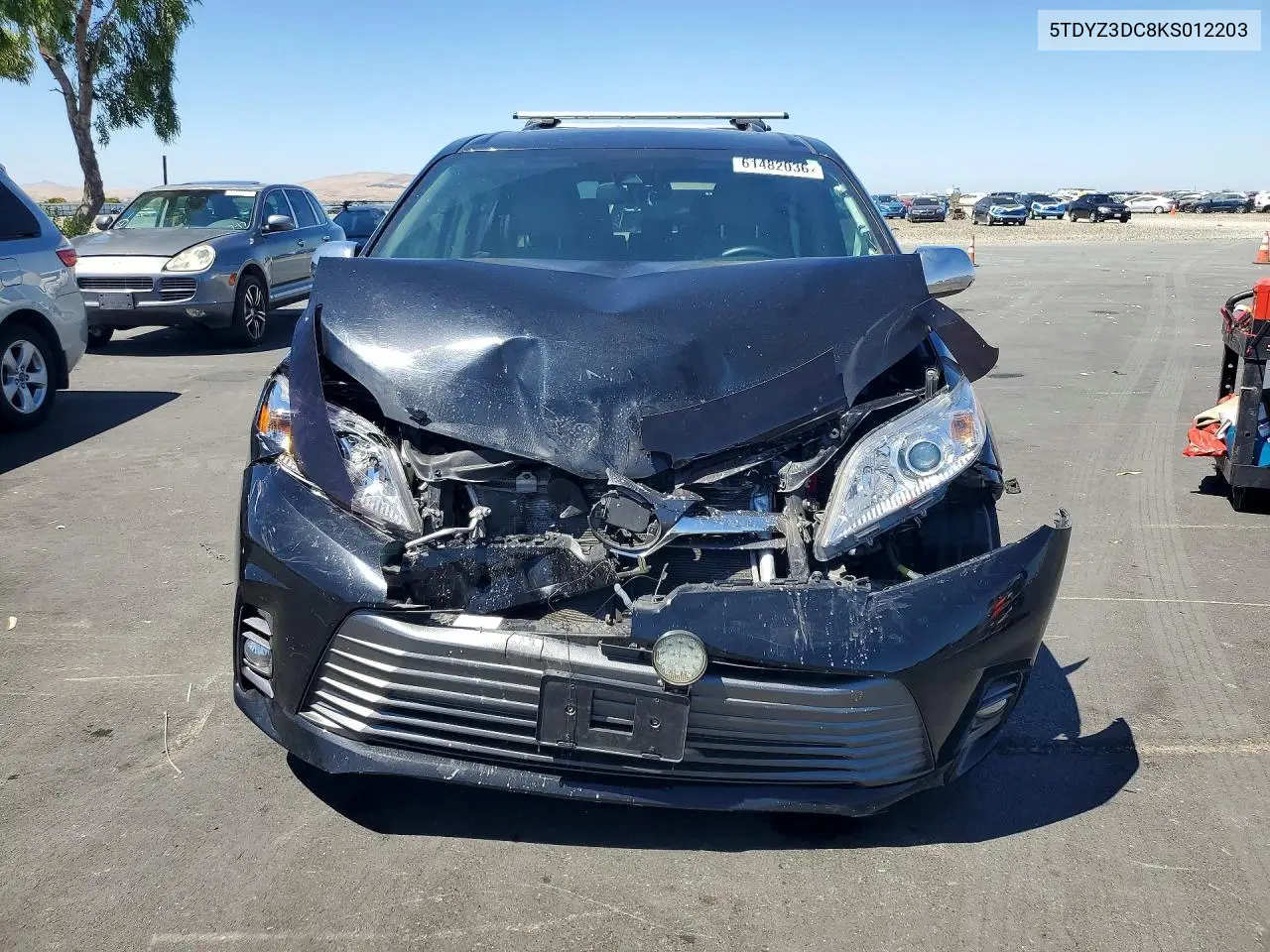 2019 Toyota Sienna Xle 8-Passenger VIN: 5TDYZ3DC8KS012203 Lot: 61482036