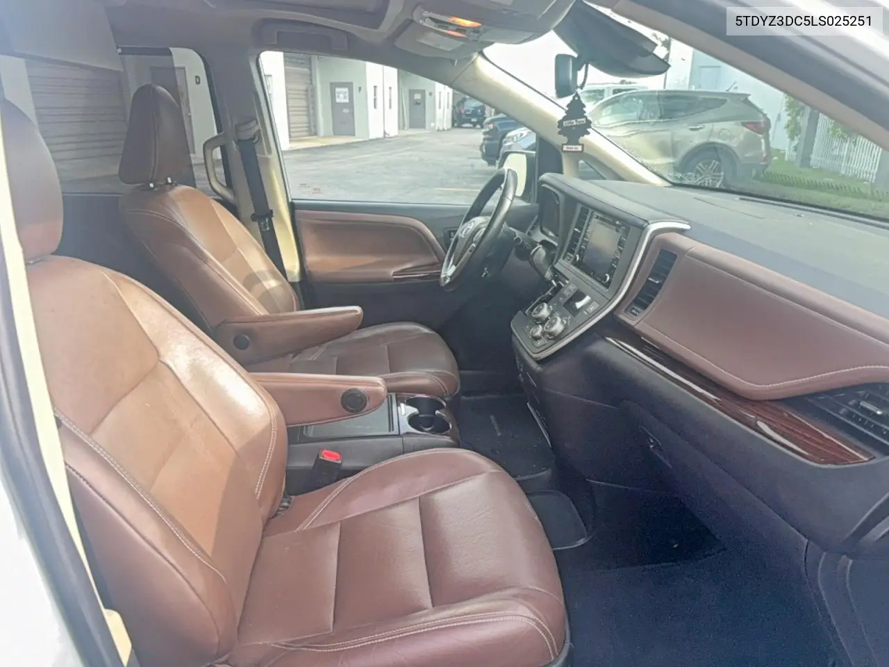 5TDYZ3DC5LS025251 2020 Toyota Sienna Limited Premium 7-Passenger