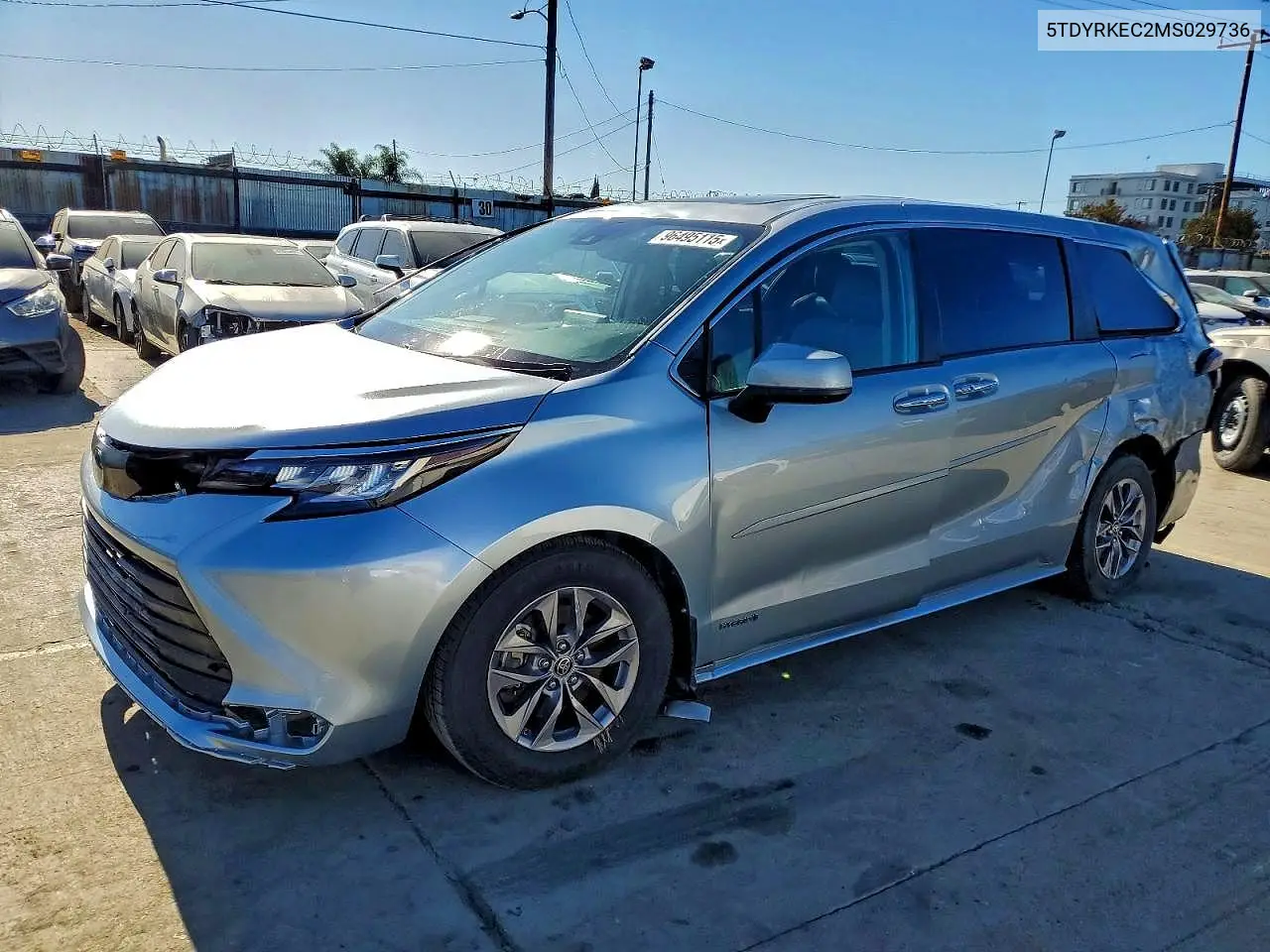 2021 Toyota Sienna Xle 8-Passenger