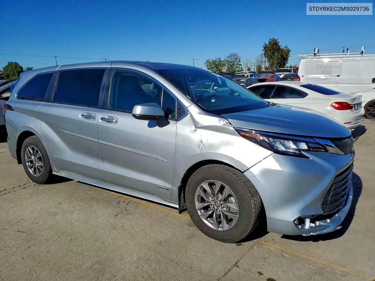5TDYRKEC2MS029736 2021 Toyota Sienna Xle 8-Passenger