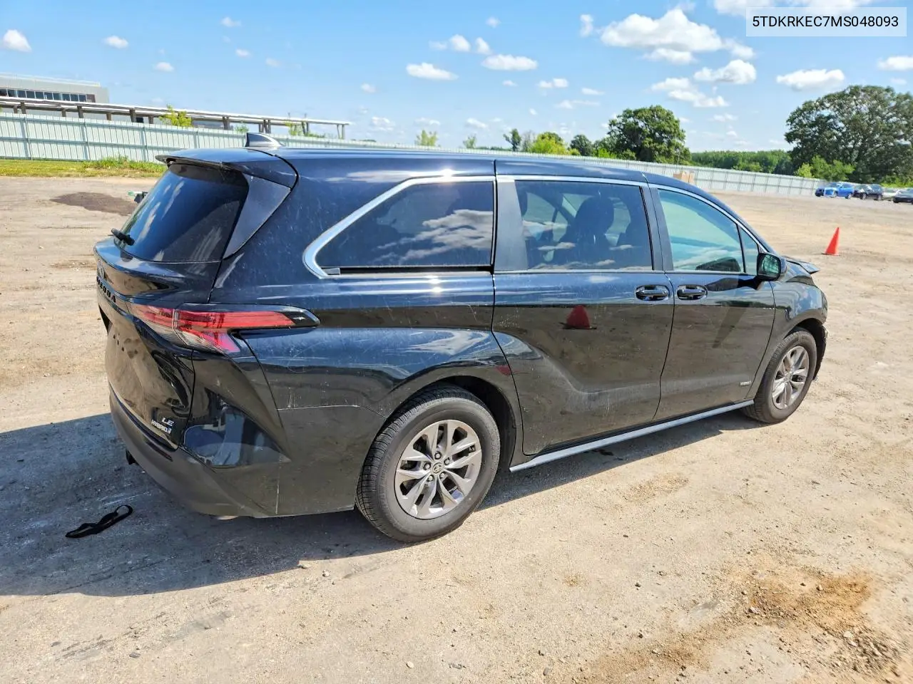 2021 Toyota Sienna Le VIN: 5TDKRKEC7MS048093 Lot: 61378726
