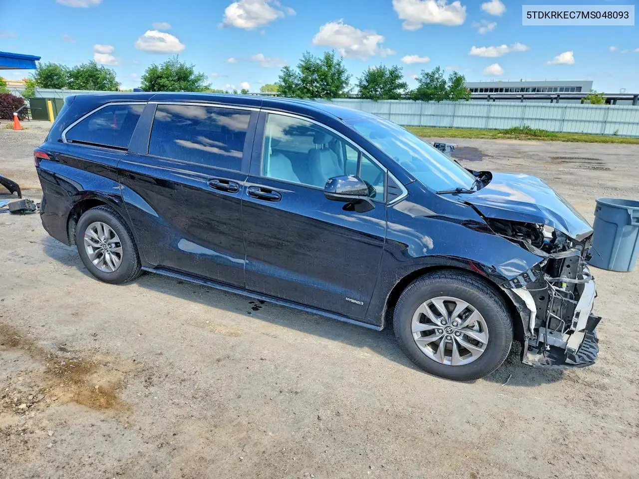 2021 Toyota Sienna Le VIN: 5TDKRKEC7MS048093 Lot: 61378726