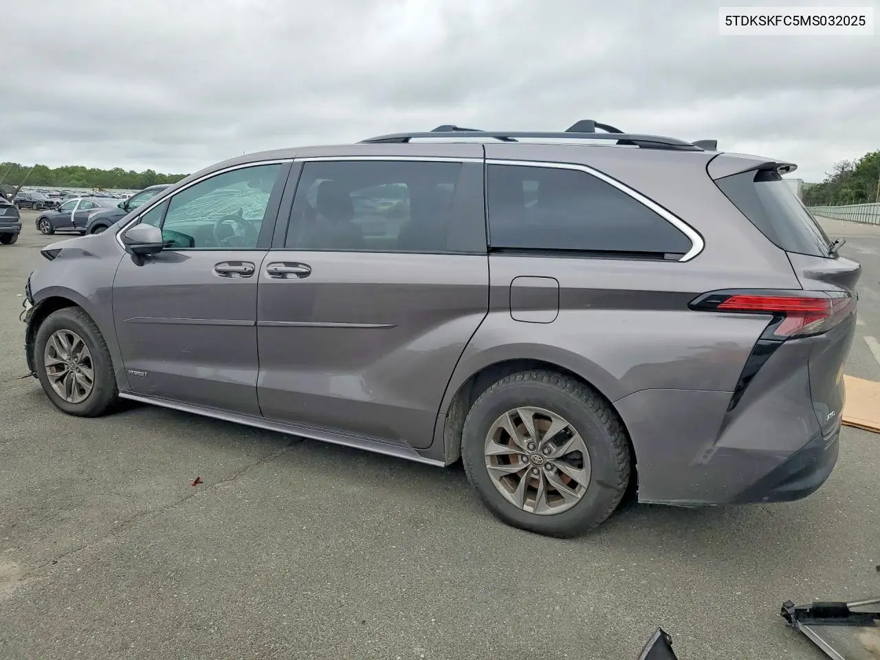2021 Toyota Sienna Le VIN: 5TDKSKFC5MS032025 Lot: 61617626