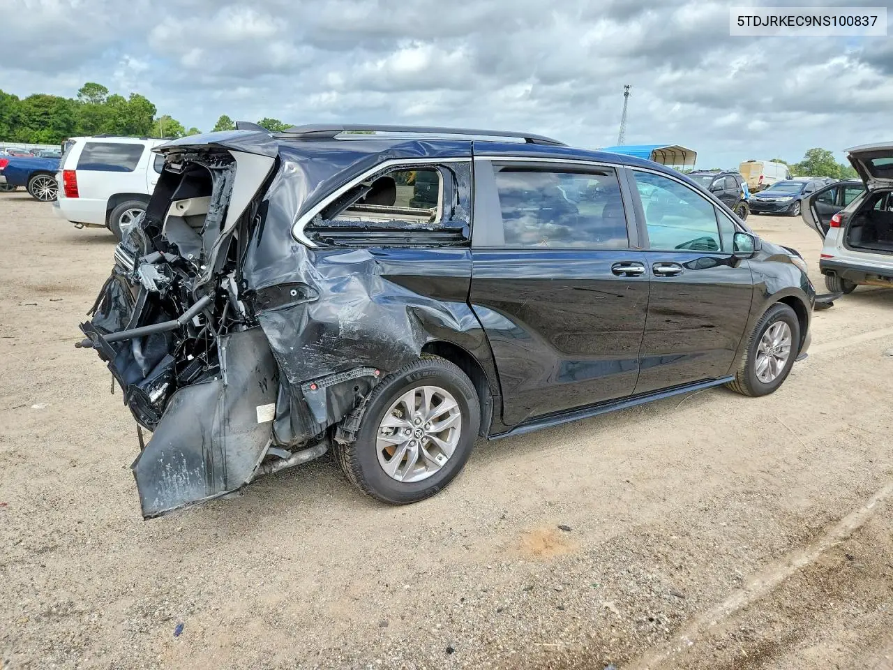 2022 Toyota Sienna Xle VIN: 5TDJRKEC9NS100837 Lot: 61365226
