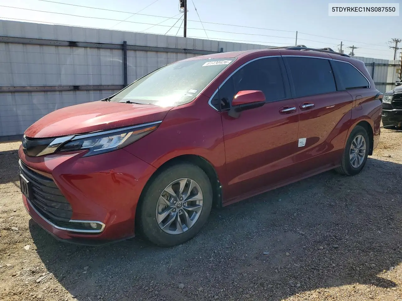 5TDYRKEC1NS087550 2022 Toyota Sienna Xle